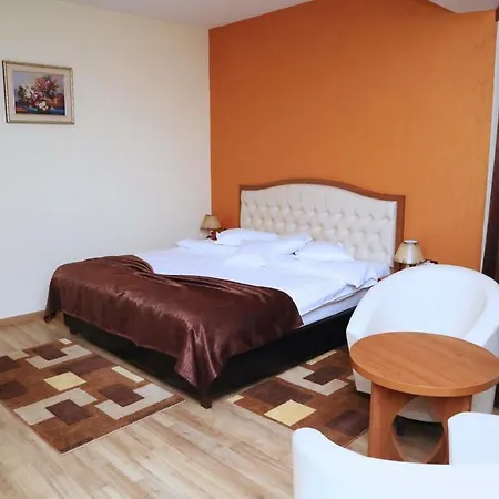 Hotel Crystal Palace Râmnicu Vâlcea